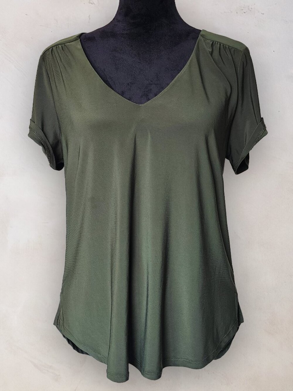 Meraki Dark Forest Olive Green V-Neck Cuffed Short Sleeve Top Shirt